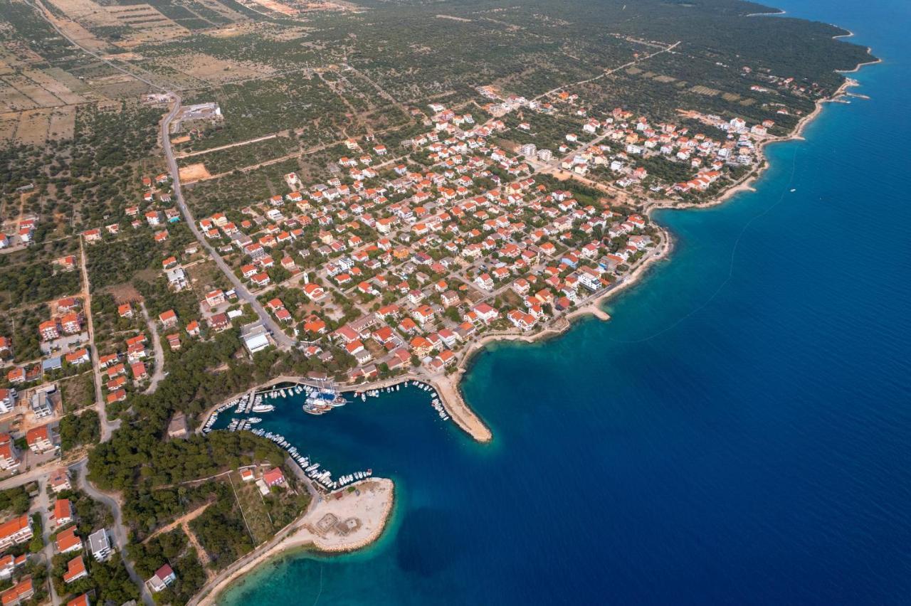 Apartments With A Parking Space Mandre, Pag - 6405 Колан Екстер'єр фото