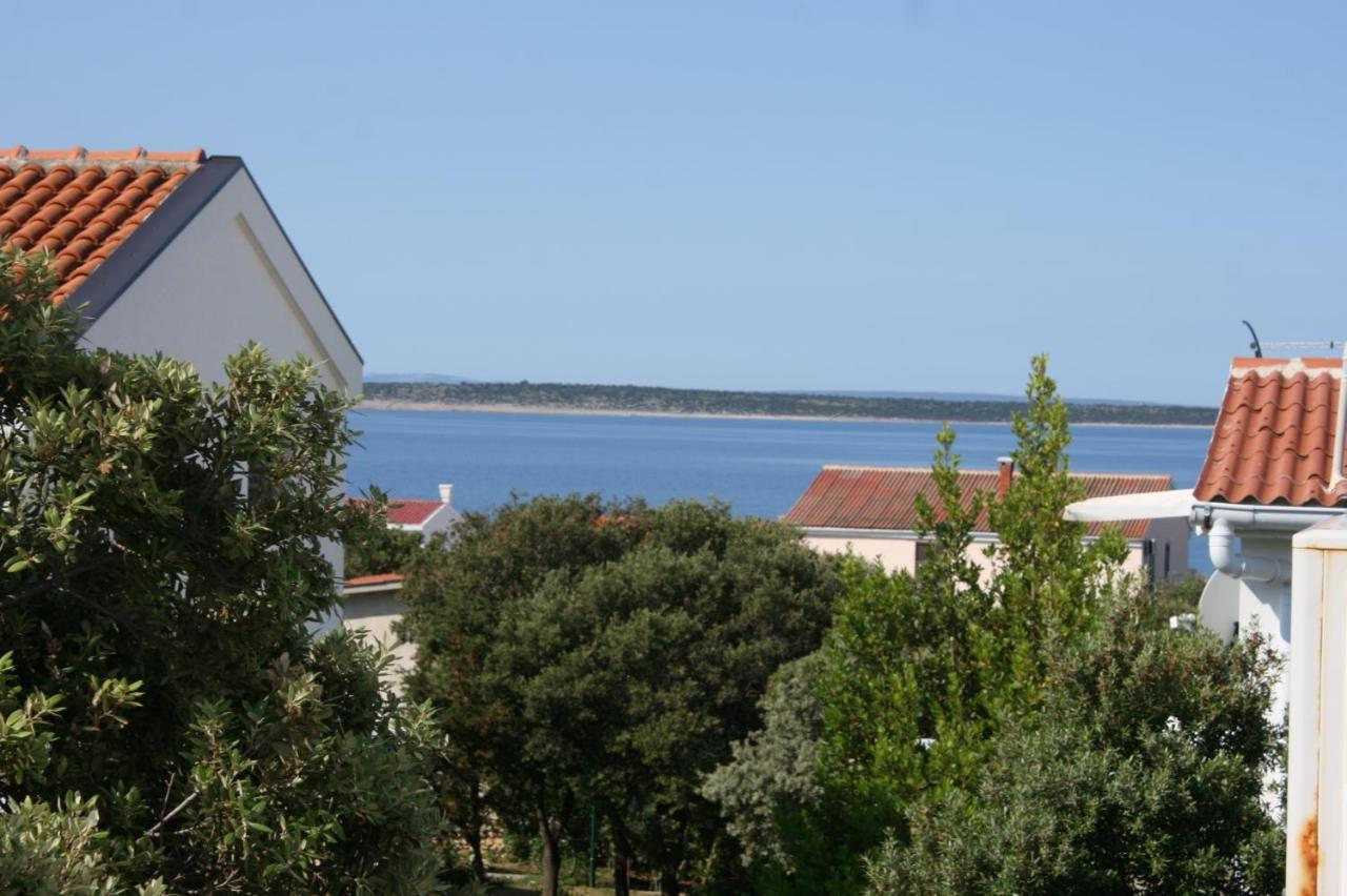 Apartments With A Parking Space Mandre, Pag - 6405 Колан Екстер'єр фото